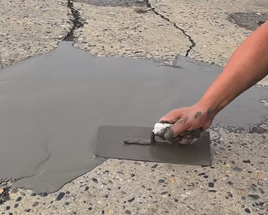 雨花CGM 高效薄层道路修补料（CGM 道路抢修料）